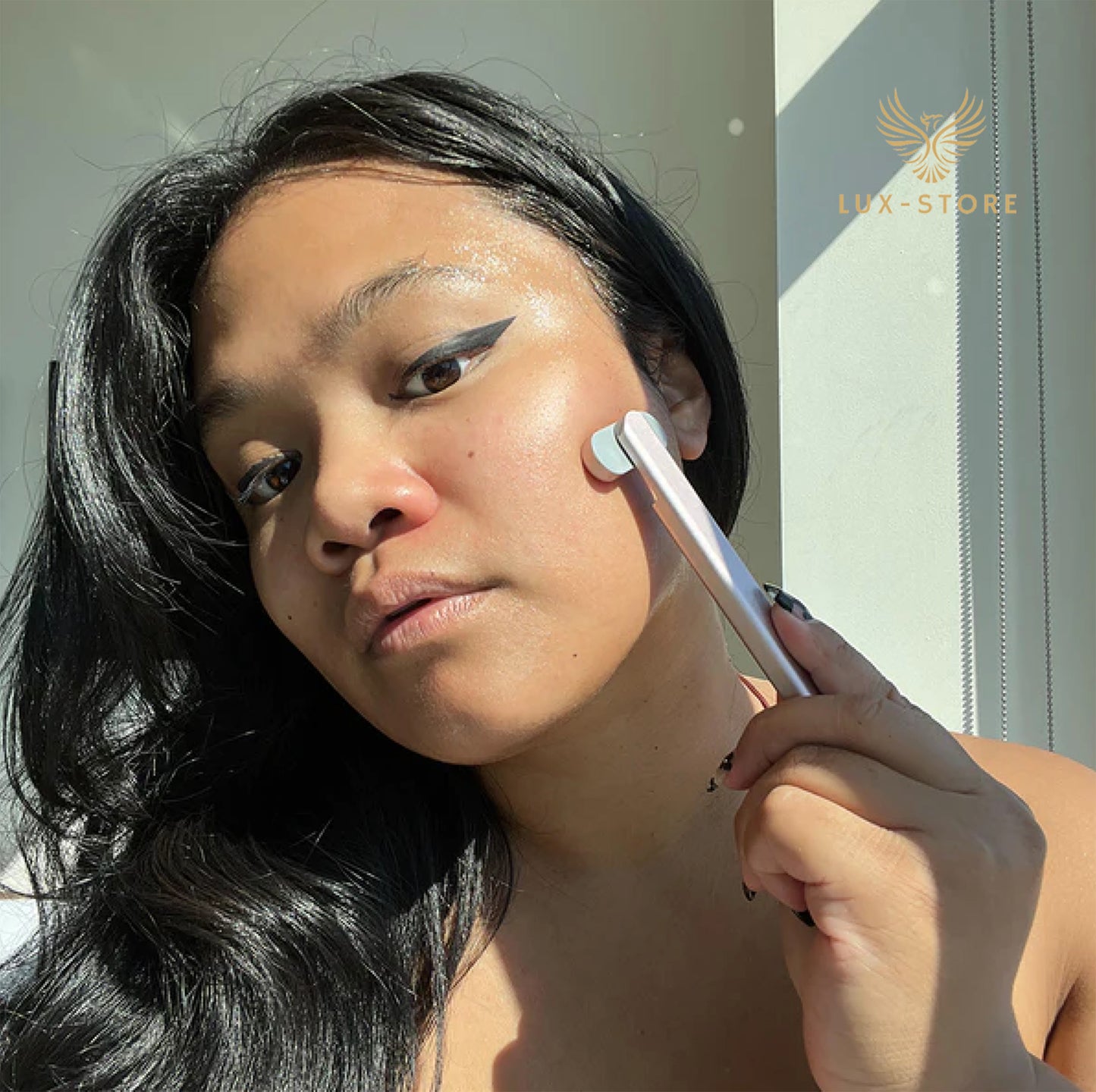 Skin Glow Wand + FREE Anti-Aging Book